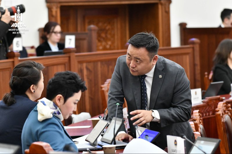 О.Алтангэрэл: Жагсаал цуглаанд бусдыг эд мөнгөөр татан оролцуулахыг хориглоно