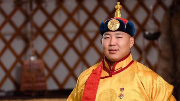 Улсын аварга О.Хангай бөхчүүдийн чансааг тэргүүлжээ